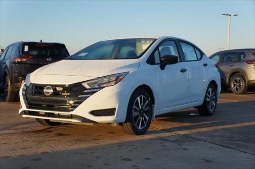 2025 Nissan Versa 1.6 S