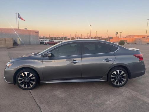 2019 Nissan Sentra SR
