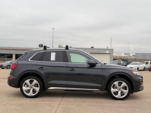 Gray Metallic 2021 Audi Q5 45 Premium Plus