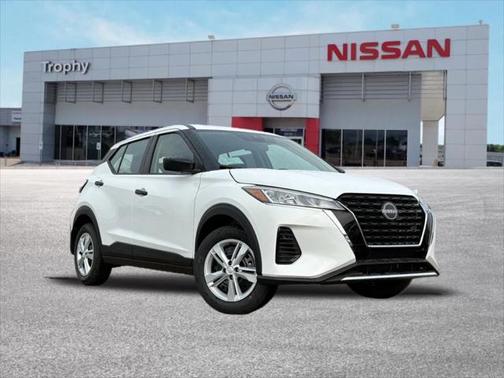 2025 Nissan Kicks S