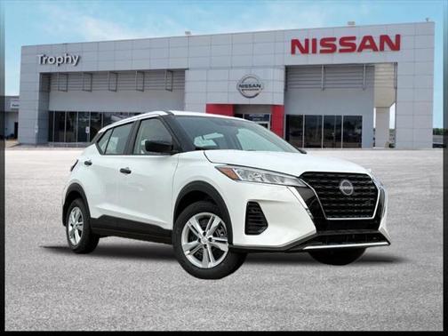 2025 Nissan Kicks S