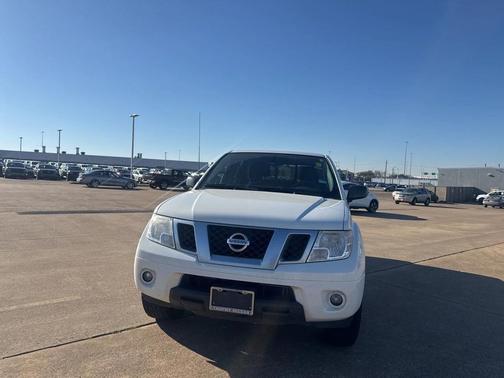 2019 Nissan Frontier Desert Runner