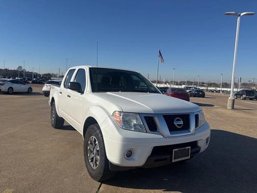 2019 Nissan Frontier Desert Runner