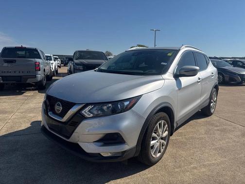 2022 Nissan Rogue Sport SV