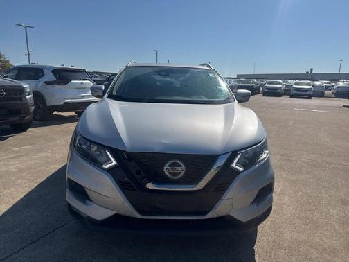 2022 Nissan Rogue Sport SV