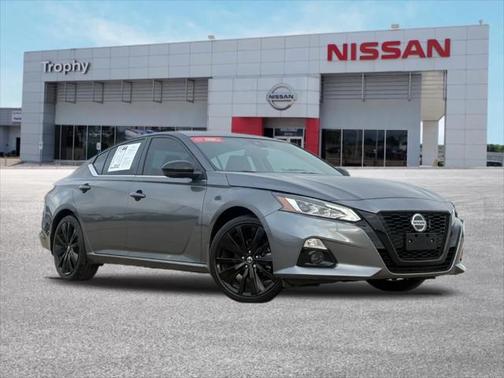 2022 Nissan Altima SR FWD