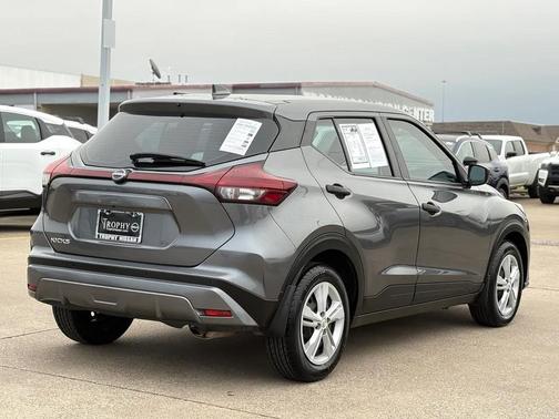 2024 Nissan Kicks S