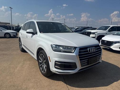 2019 Audi Q7 45 Premium Plus