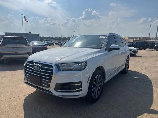 2019 Audi Q7 45 Premium Plus