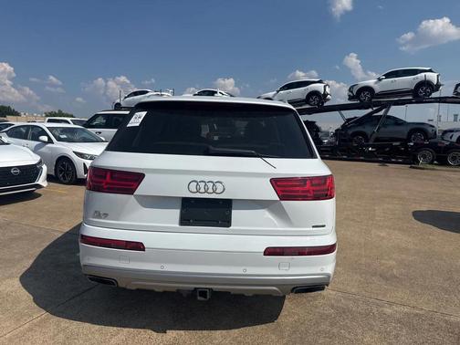 2019 Audi Q7 45 Premium Plus