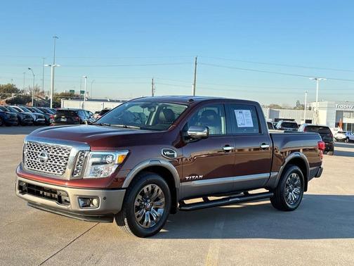 2017 Nissan Titan Platinum Reserve