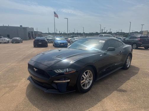 2020 Ford Mustang EcoBoost