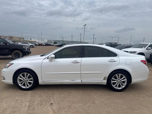 2011 Lexus ES 350 Base