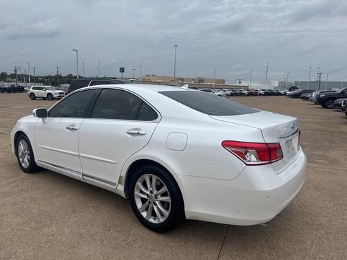 2011 Lexus ES 350 Base