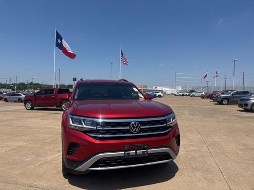 Aurora Red Metallic 2022 Volkswagen Atlas 3.6L SE w/Technology