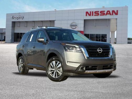 2025 Nissan Pathfinder SL FWD