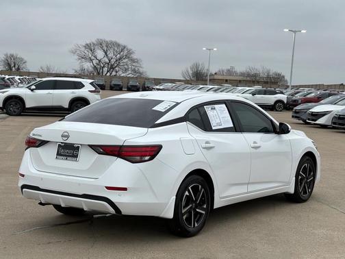 2025 Nissan Sentra SV