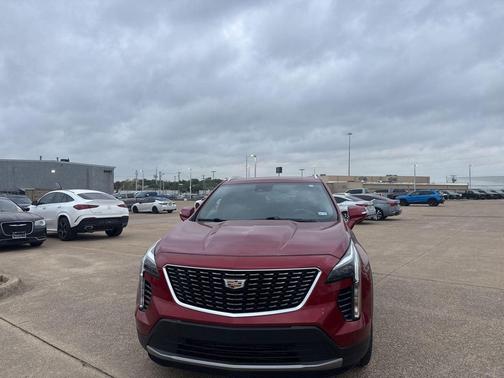 Infrared Tintcoat 2021 Cadillac XT4 Premium Luxury