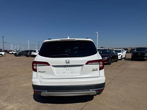 2021 Honda Pilot AWD Elite