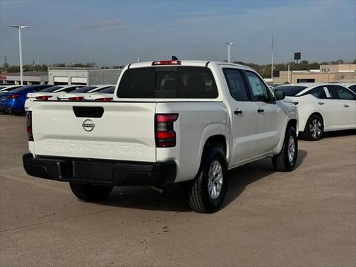 2025 Nissan Frontier S