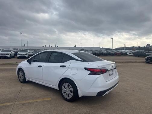 2024 Nissan Versa 1.6 S