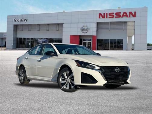 2025 Nissan Altima S FWD