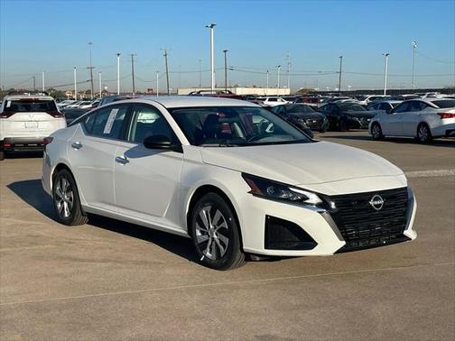 2025 Nissan Altima S FWD