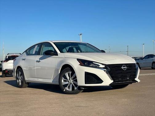 2025 Nissan Altima S FWD