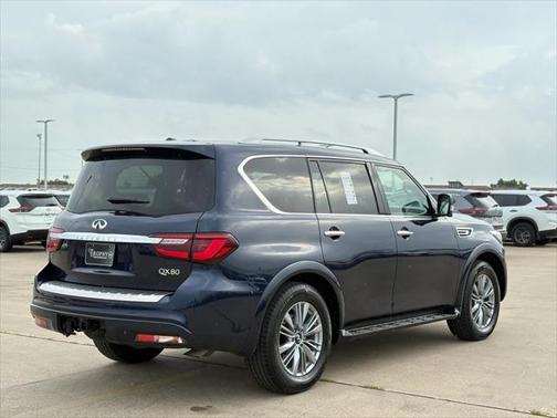 2021 INFINITI QX80 Luxe