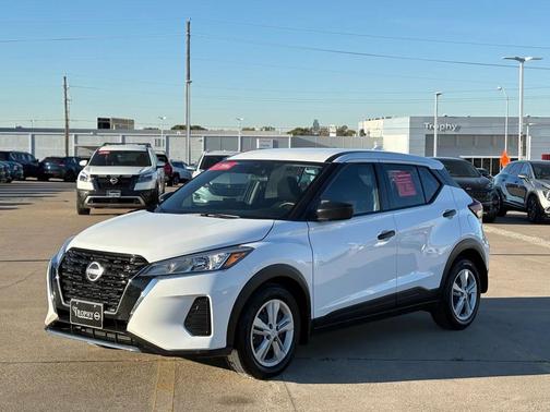 2024 Nissan Kicks S