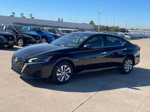 2025 Nissan Altima S FWD