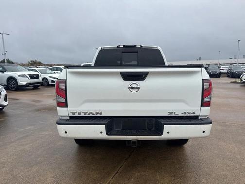 2020 Nissan Titan SL