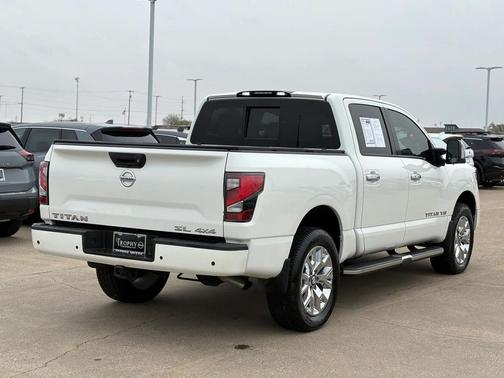2020 Nissan Titan SL