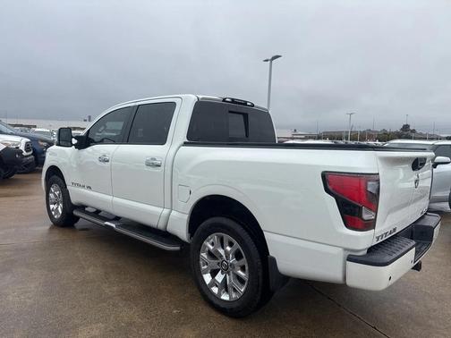 2020 Nissan Titan SL