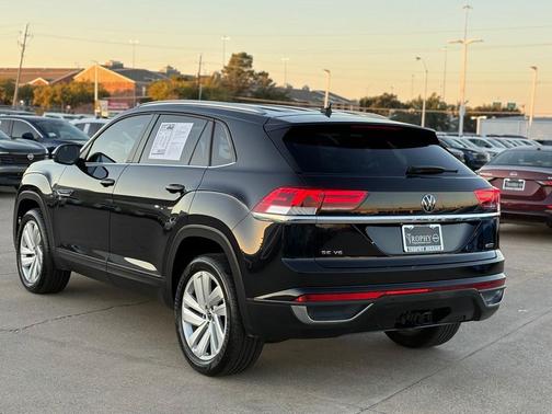 2022 Volkswagen Atlas Cross Sport 3.6L V6 SE w/Technology