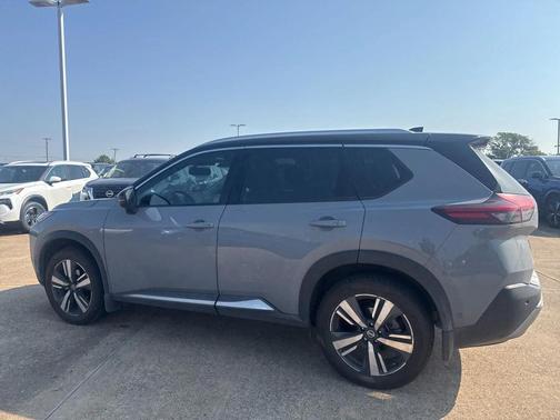 2021 Nissan Rogue Platinum