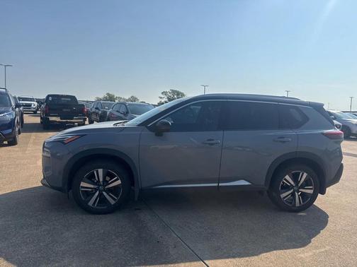 2021 Nissan Rogue Platinum