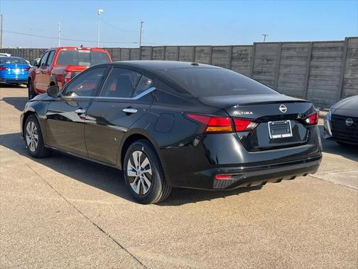 2025 Nissan Altima S FWD