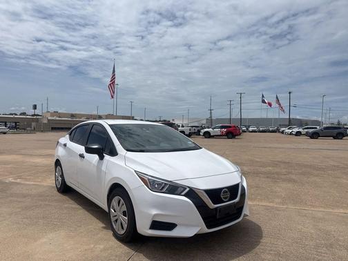 Fresh Powder 2022 Nissan Versa 1.6 S