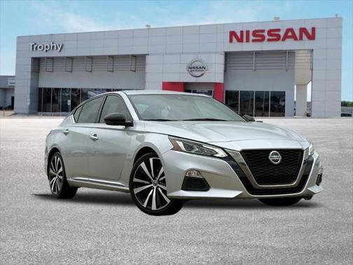 2020 Nissan Altima SR FWD