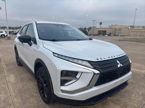 2022 Mitsubishi Eclipse Cross LE