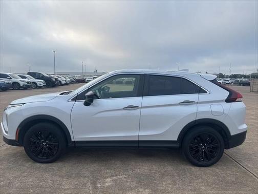 2022 Mitsubishi Eclipse Cross LE