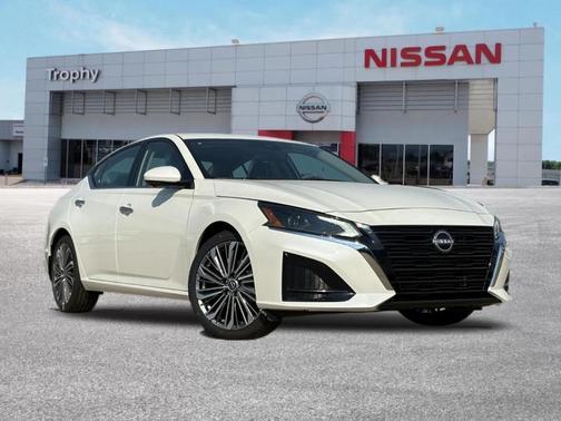 2025 Nissan Altima SL FWD