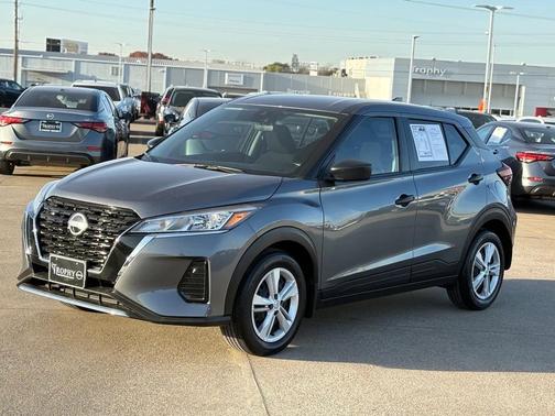 2024 Nissan Kicks S