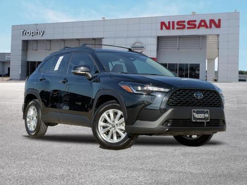 2025 Toyota Corolla Cross LE