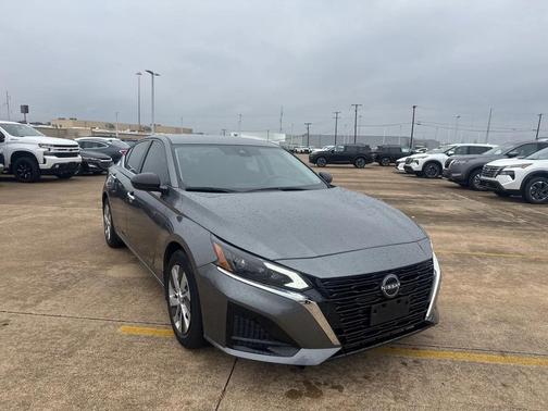 2024 Nissan Altima S FWD