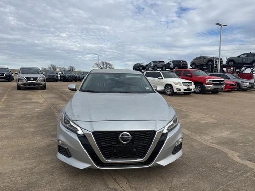 2022 Nissan Altima 2.5 SV