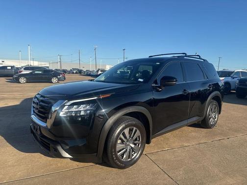 2024 Nissan Pathfinder SV FWD