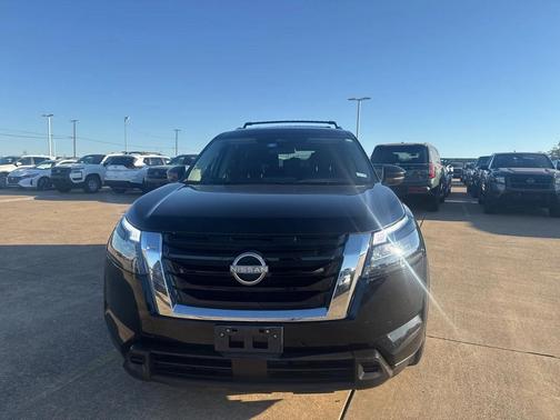 2024 Nissan Pathfinder SV FWD