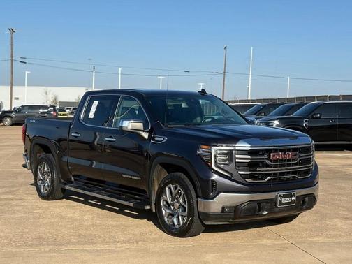 2022 GMC Sierra 1500 SLT